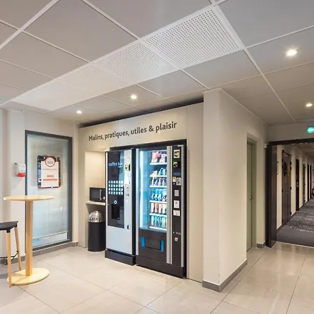 Troyes Magasins D'usine 호텔