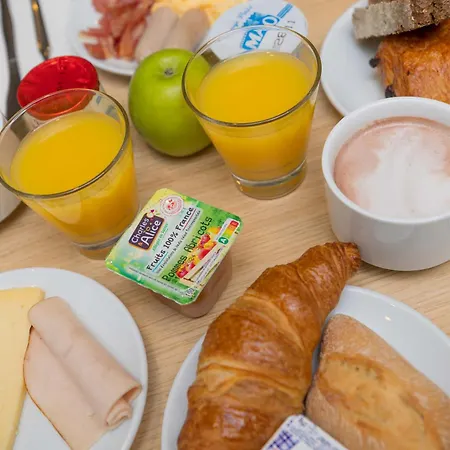 Troyes Magasins D'usine 호텔 Lavau (Aube)