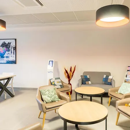 Troyes Magasins D'usine 3*