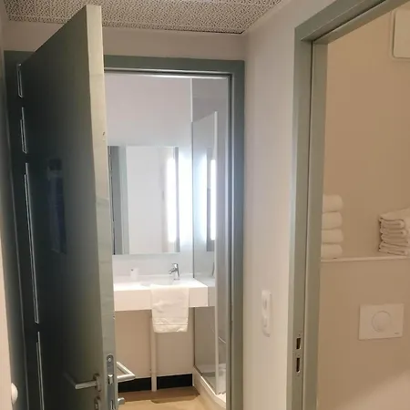 Hotel Troyes Magasins D'usine 3*